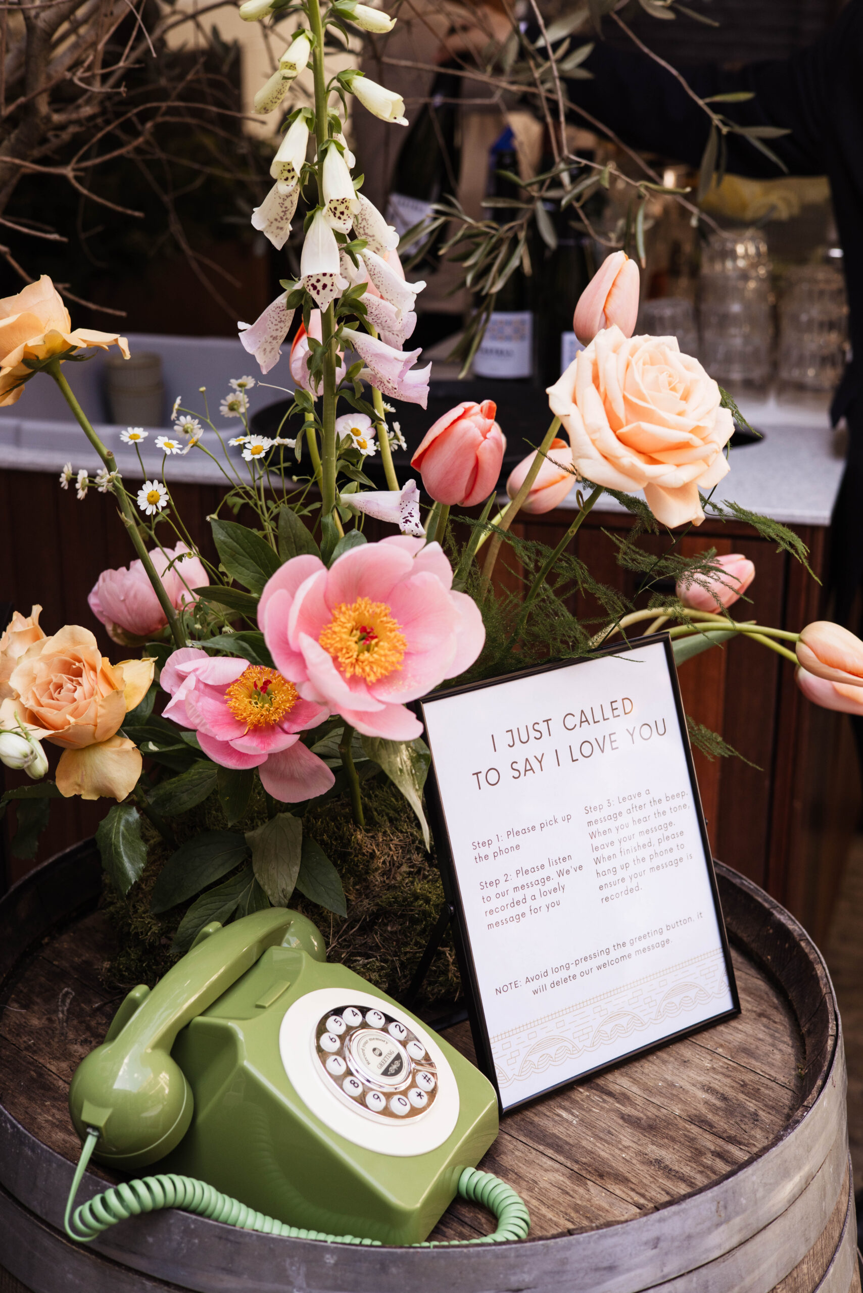 cocktail hour wedding