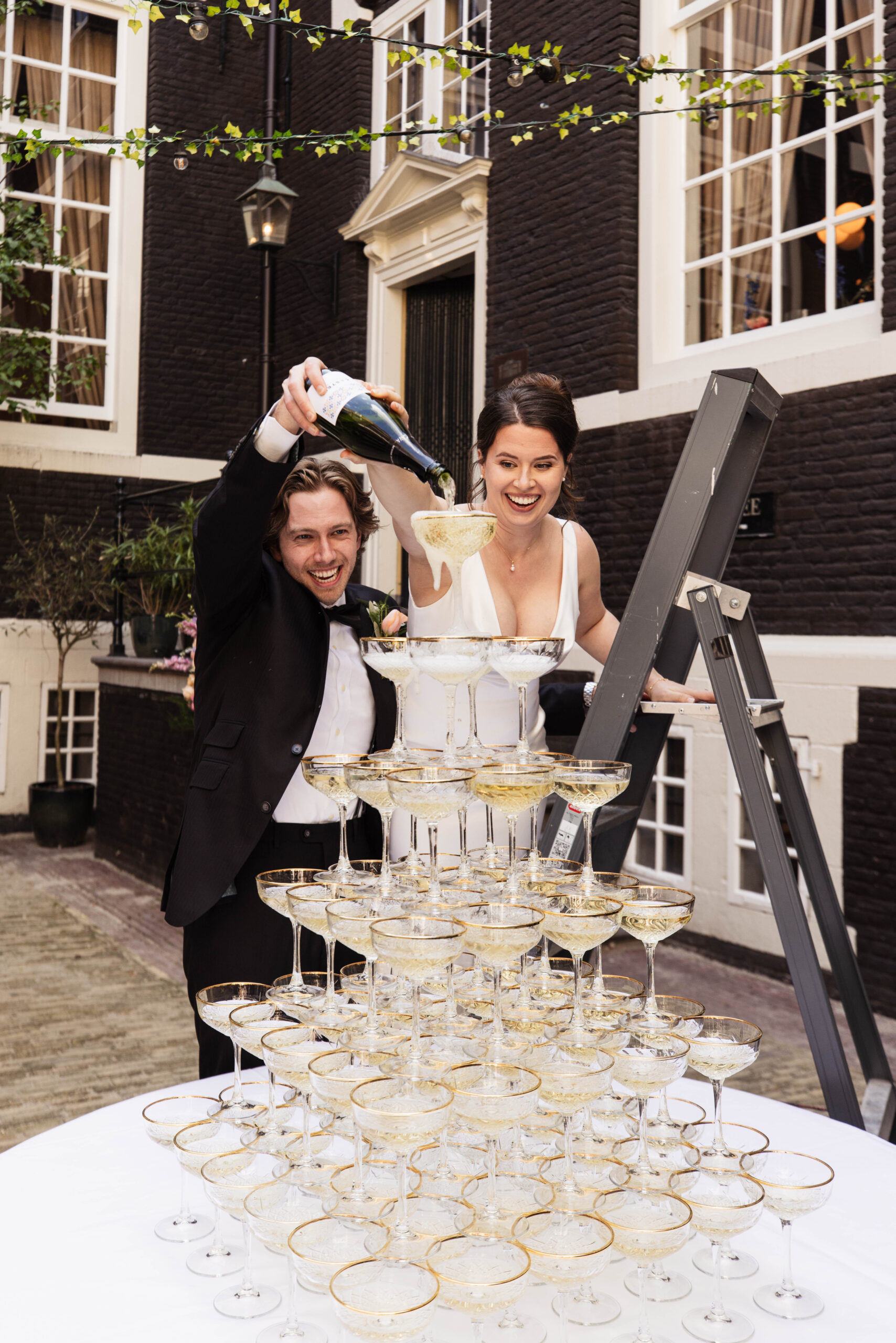 champagne tower wedding